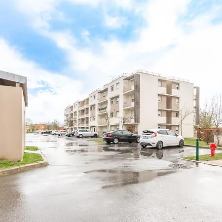 La Red - Cinemaroom - 4 Prs - Disneyland Montévrain